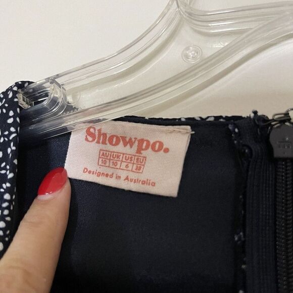 SHOWPO Navy floral long sleeve tie front mini romper dress size 6 - Picture 2 of 5